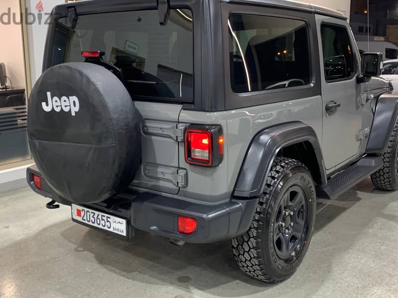 Jeep Wrangler Sport 5