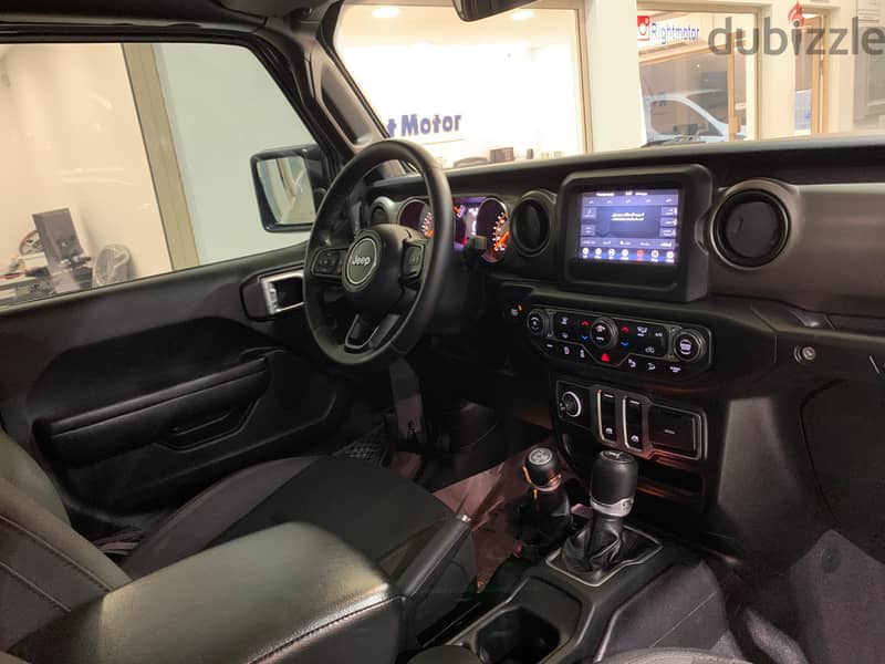 Jeep Wrangler Sport 11