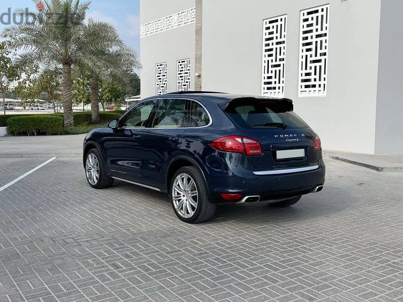 2013 model Porsche Cayenne S 6