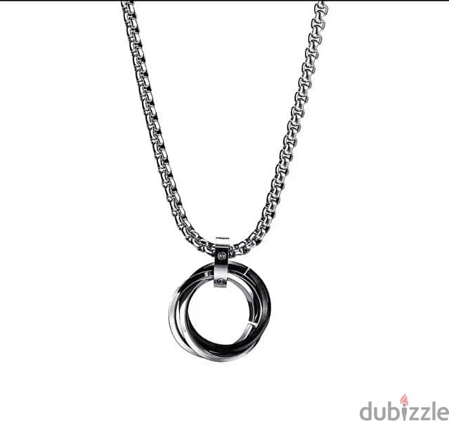 Three Circles Pendent Necklace Chain 1