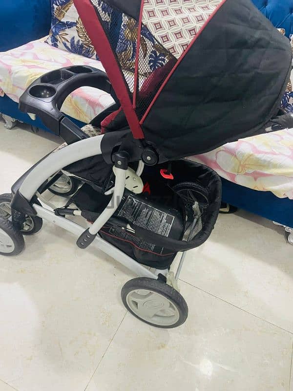 For sale, a baby stroller, a Jorico brand, in very good condition. 5