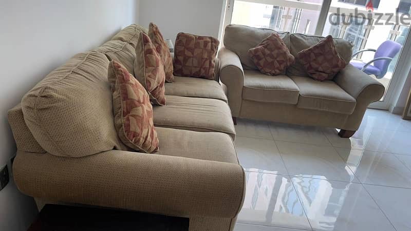 5 seater sofa 0