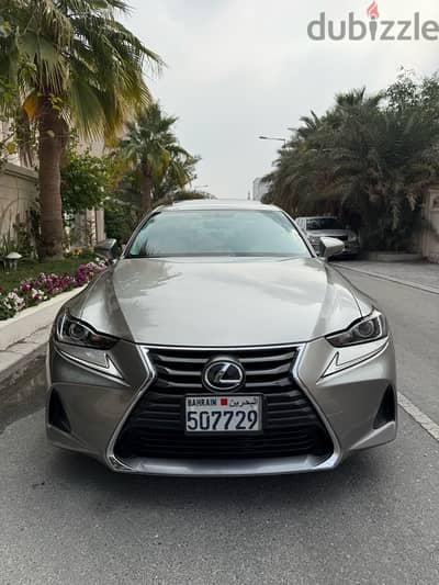 Lexus IS 300 2019  agent maintained