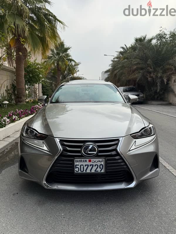 Lexus IS 300 2019  agent maintained 0