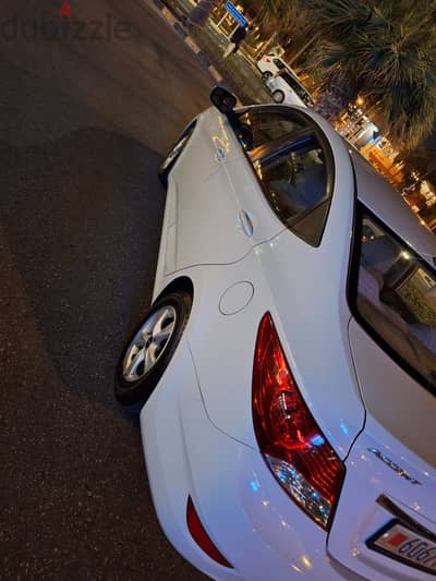 Hyundai Accent 2018  Like New  Very low Mileage Mo: 35908208