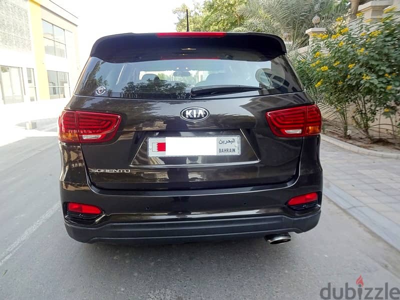 Kia Sorento 3.3 L V6 2018 Brown 7 Seat AWD Well Maintained Urgent Sale 2