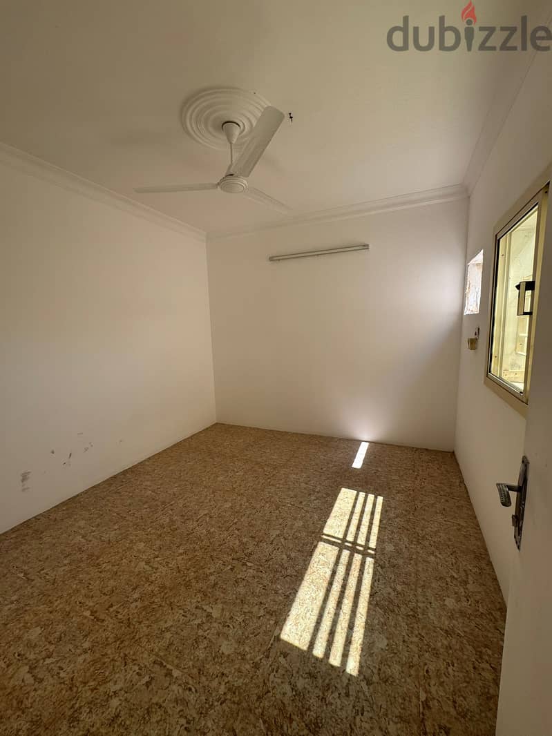 للإيجار شقة في المحرق. . . Apartment for rent in Muharraq 1