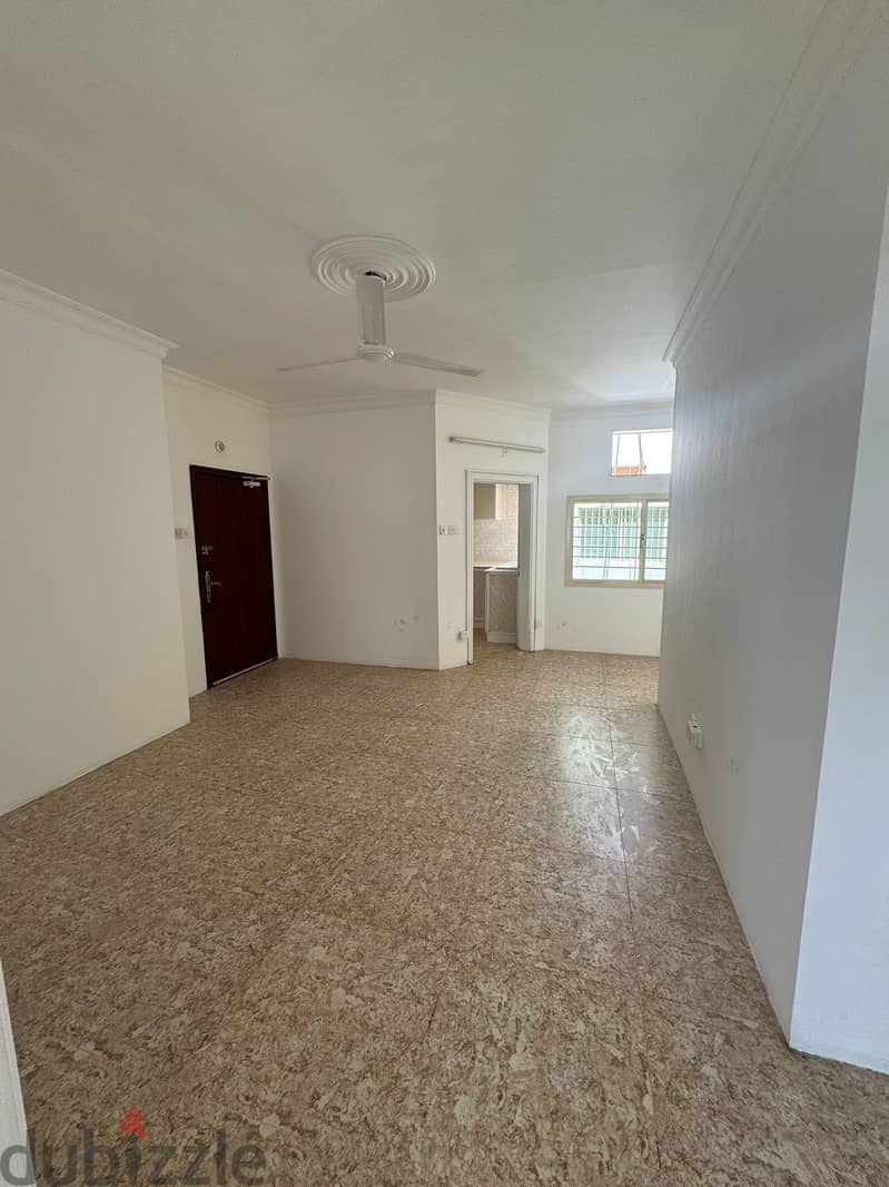 للإيجار شقة في المحرق. . . Apartment for rent in Muharraq 6