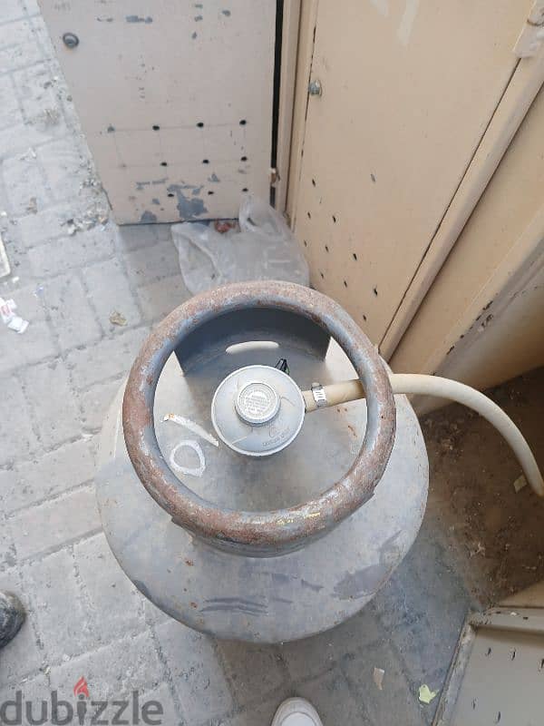 Gas cylinder 1