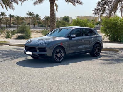 Porsche Cayenne 2019 (Grey)