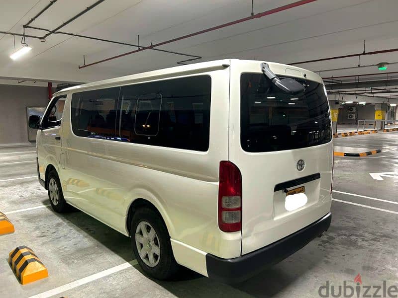 Toyota Hiace 2015 3