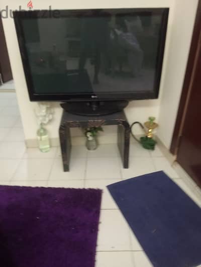 47 inch LG tv for sale