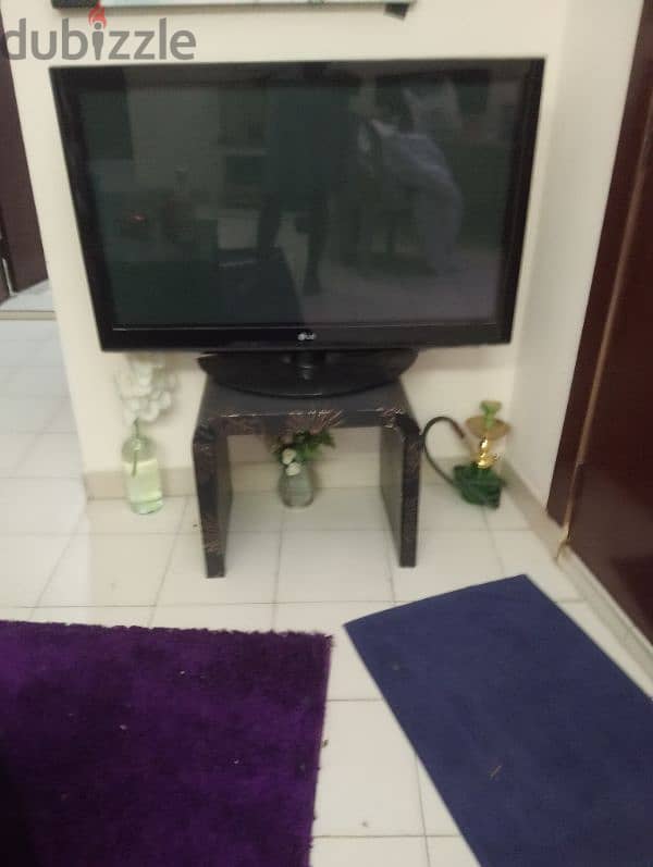 47 inch LG tv for sale 1