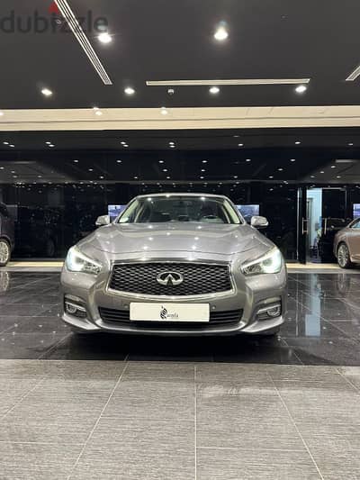 Infiniti Q50 model 2016