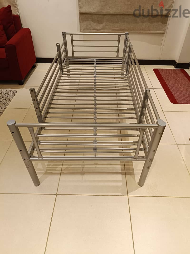 Beds for sale - أسرة للبيع 1