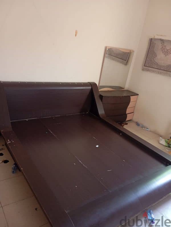 qveen bed for sale 2