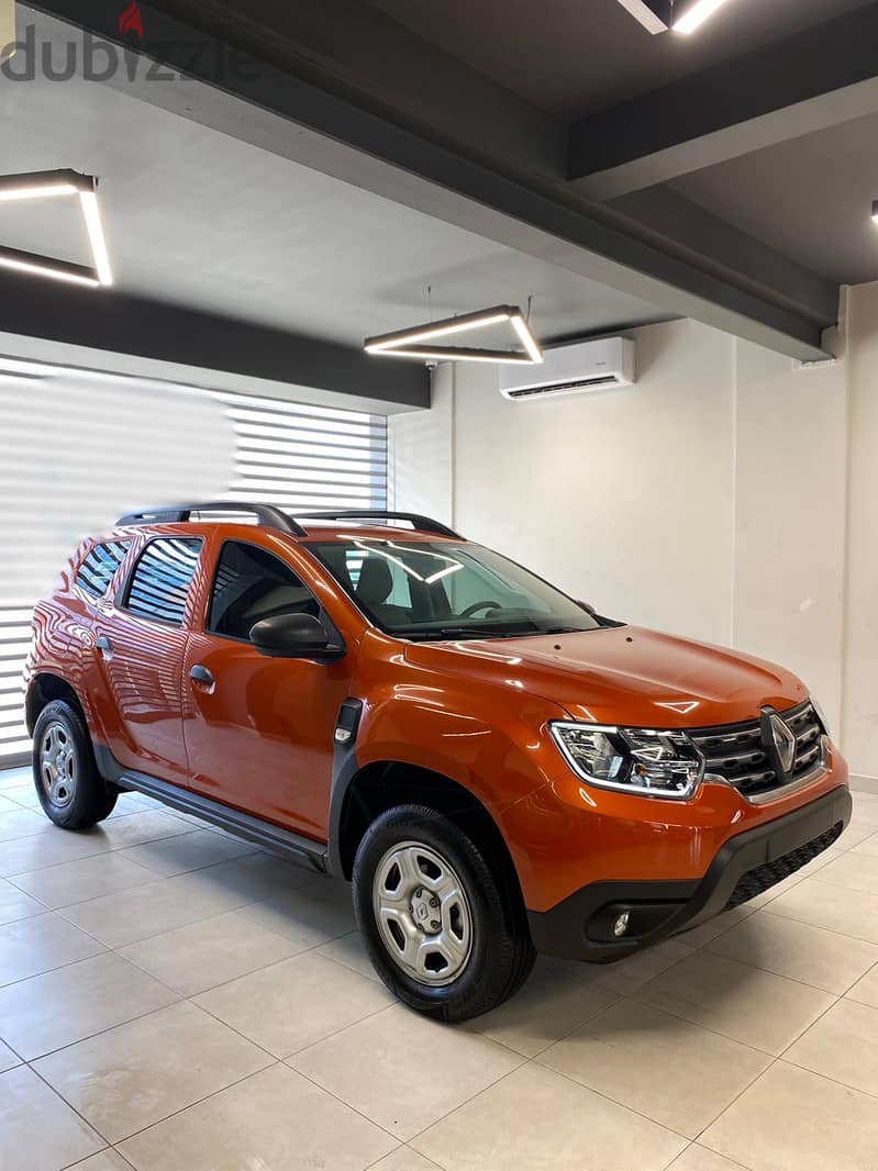 Renault Duster 2023 STANDARD 1