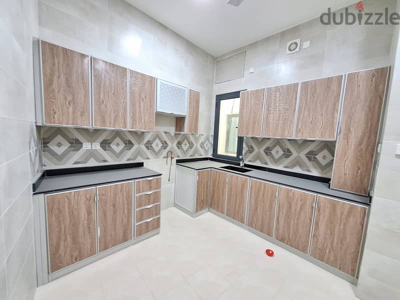 Brand new!!! l 3 Bhk, 4 Bathroom | Ultra-Modern | Near Seef Mall Arad 2