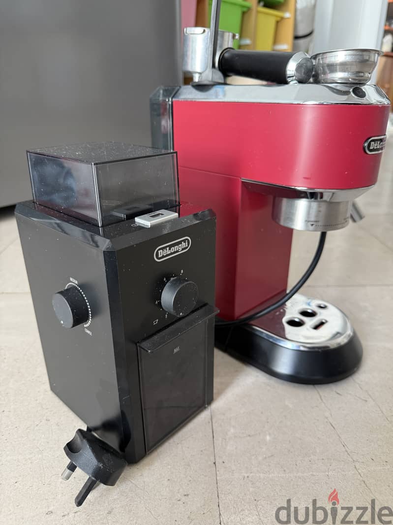 Coffee machine with grinder 5