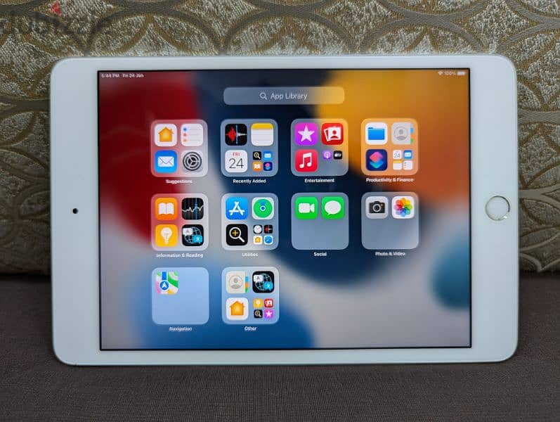 iPad mini 4 | Apple Tablet 1