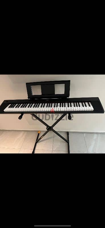 Piano Keyboard (with stand) for sale 3