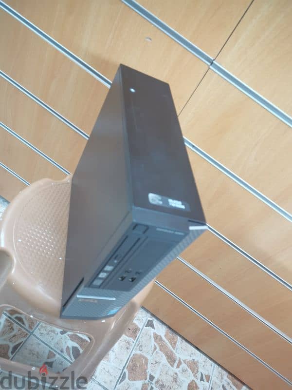 Dell optiplex ssf 9020 core i5  8 gb ram 240 Nvme 3