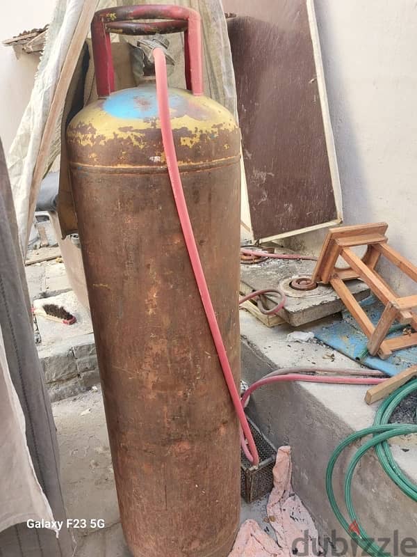 Gas cylinder big siz 30 BD 1