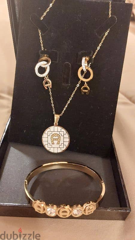 Aigner Necklace, Earrings and Bangle 3