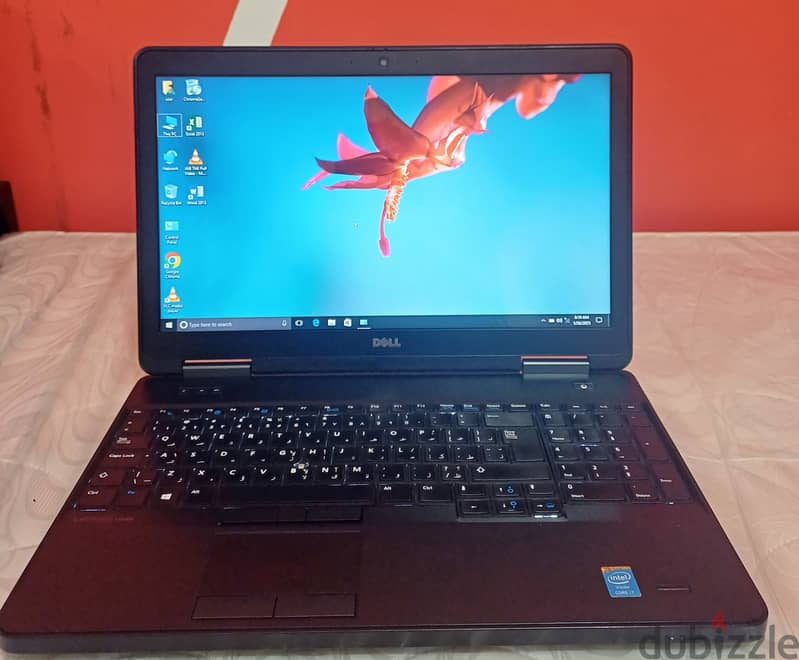 Hello i am sale my laptop dell core i7 8 gb Ram hard dic 1000 gb WiFi 1