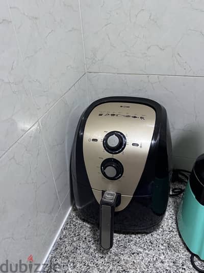 Zen Air Fryer 5.5L – Like New!