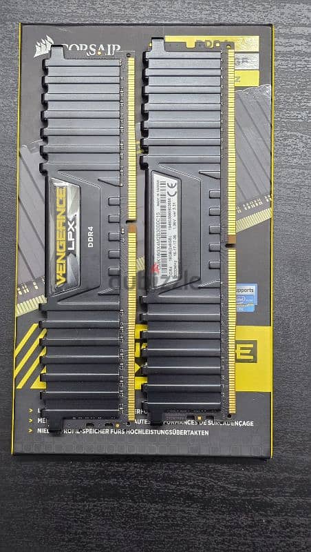 CORSAIR VENGEANCE RAM (8×2) 16GB 3000MHz 1