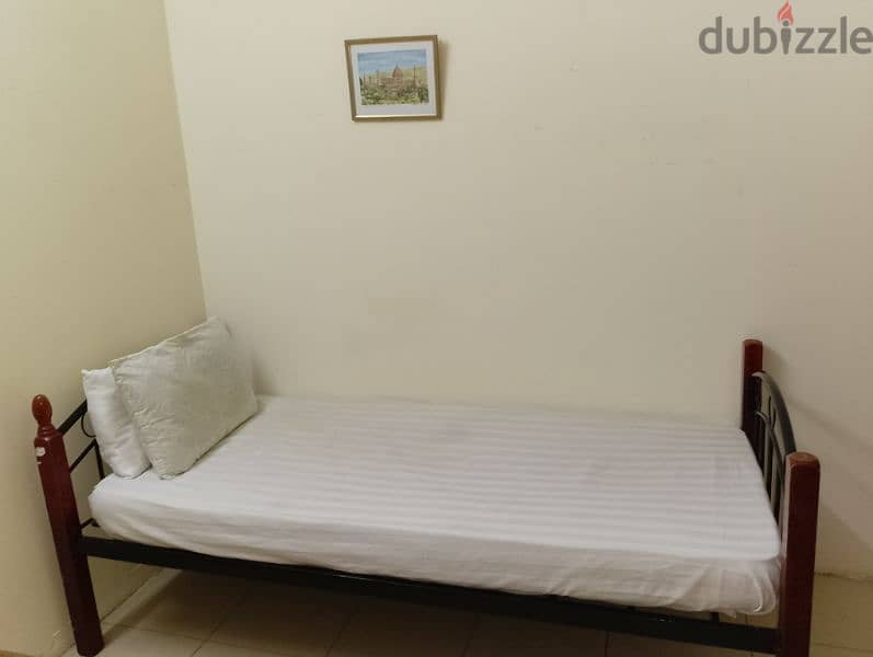 Room Bed space for bachelors sharing in Gudaibiya Opposite lulu manama 4