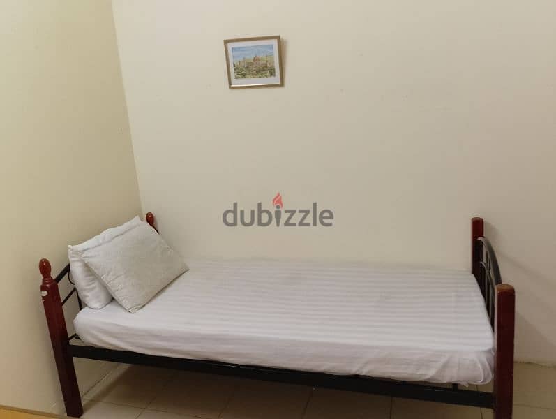 Room Bed space for bachelors sharing in Gudaibiya Opposite lulu manama 5