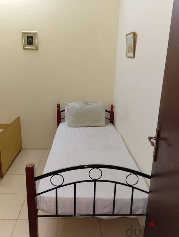 Room Bed space for bachelors sharing in Gudaibiya Opposite lulu manama 7