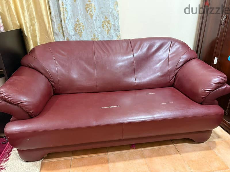 Classic Leather Sofa Gently Used Excellent Condition 1