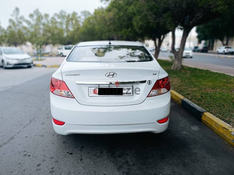 Hyundai Accent 2018-SINGLE OWNER EXCELLANT CONDITION 1