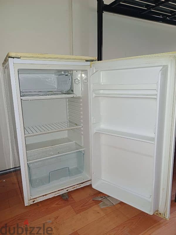 Super General Room size Refrigerator 1