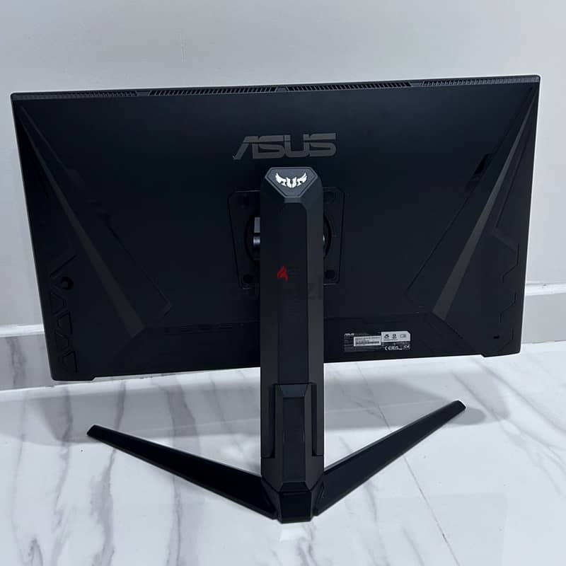 Asus 27-inch WQHD 2K gaming monitor 1