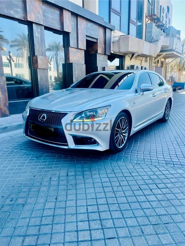 Lexus LS 460  F sport 2015 model . 0