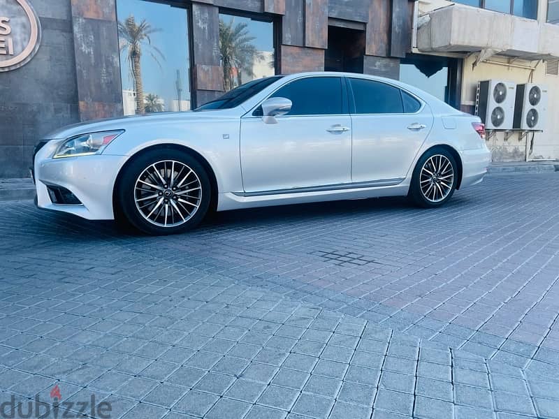 Lexus LS 460  F sport 2015 model . 3