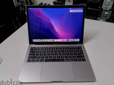 MACBOOK Pro 2017 Core i5 13.3" Quad HD IPS Display 8GB RAM + 256GB SSD