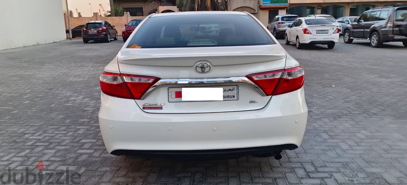 Toyota Camry GL 2017 1