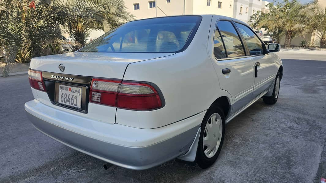 Nissan Sunny 1999 6