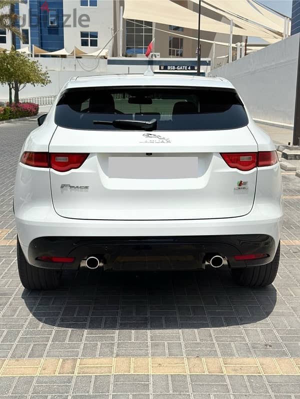 Jaguar F-PACE R-DYNAMIC S 2017 3