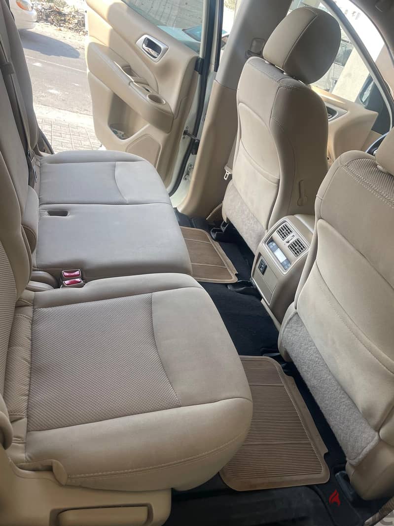 Nissan Pathfinder 2019 V6 7 SEATER SUV FOR SALE 5