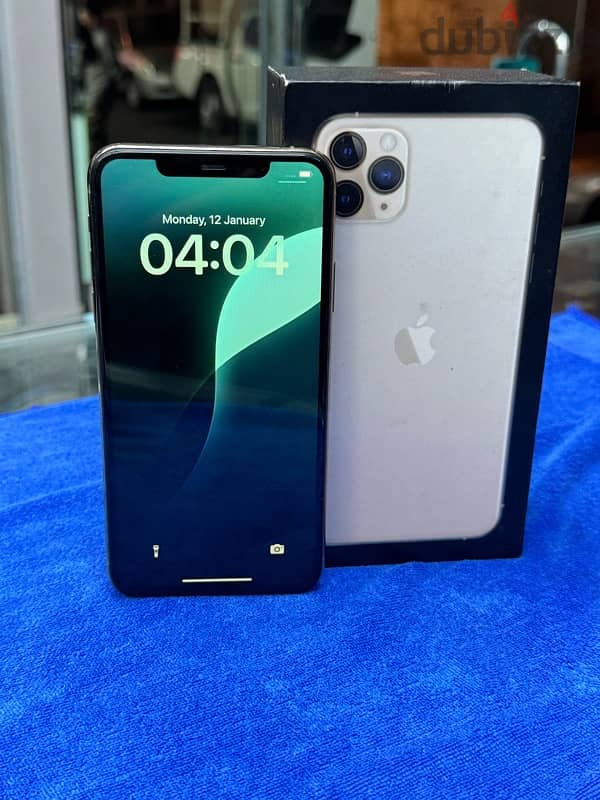 I phone 11 Pro max 256 GB like new mobile clean no any problem 2