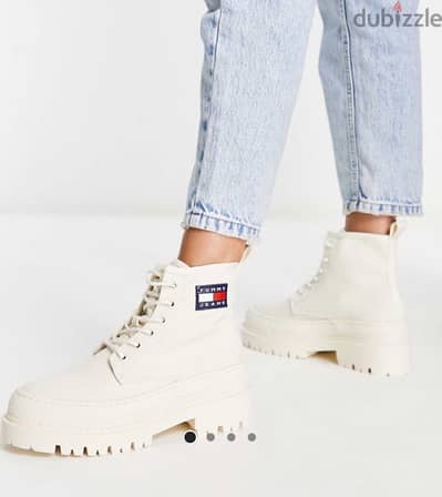 white boots from Tommy Hilfiger ( original)