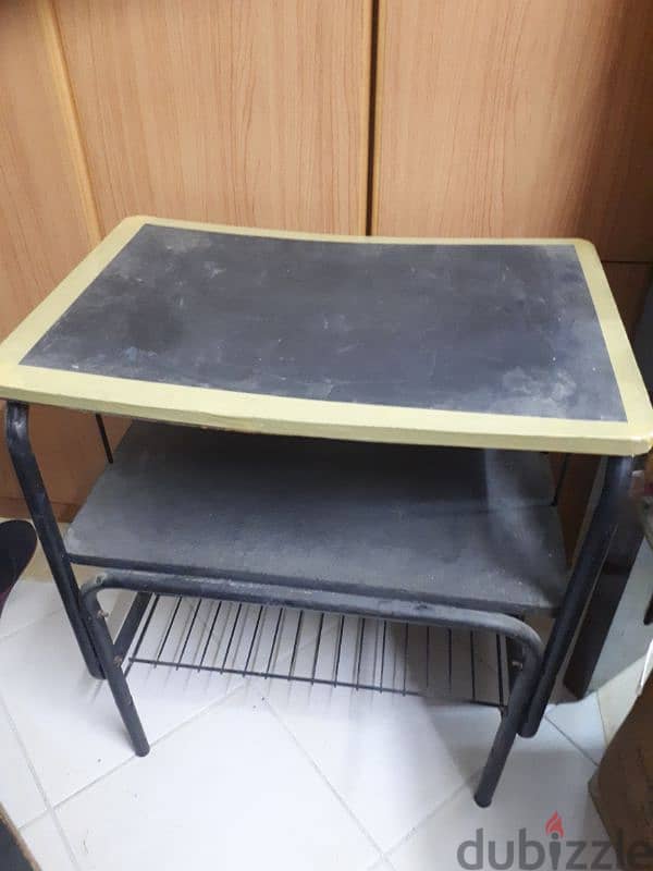 table  urgent for sale. . 1