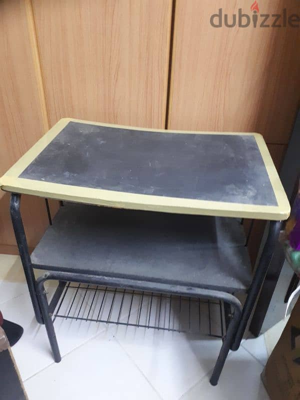 table  urgent for sale. . 2