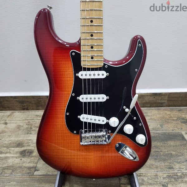 Used Fender Player Stratocaster Plus Top - Aged Cherry + Gig bag 1